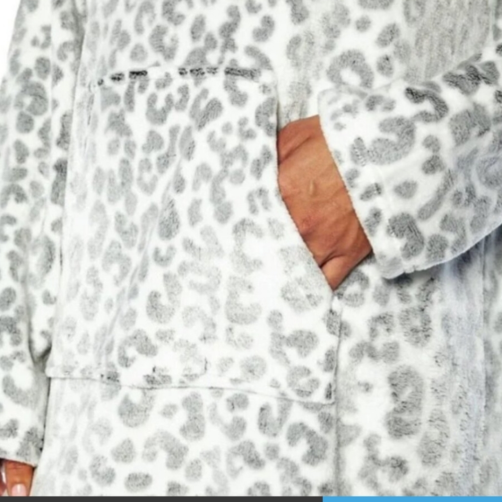 Wildfox Robe Size L/XL - Picture 2 of 7